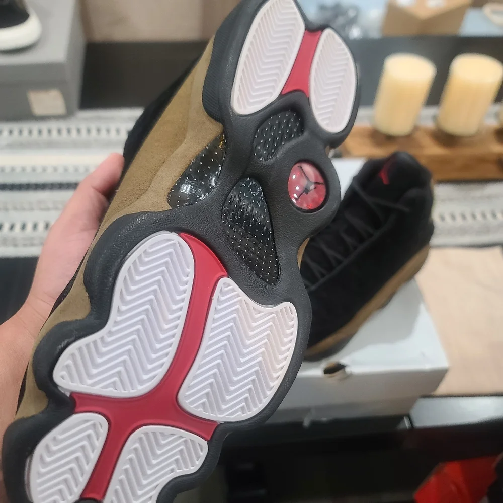 Jordan 13 - Picture 3 of 6